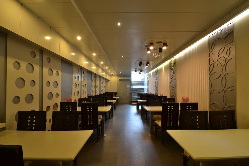 中央住宅酒店 瓦拉纳西 外观 照片