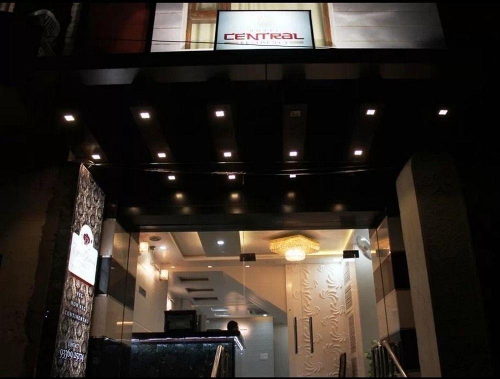 中央住宅酒店 瓦拉纳西 外观 照片